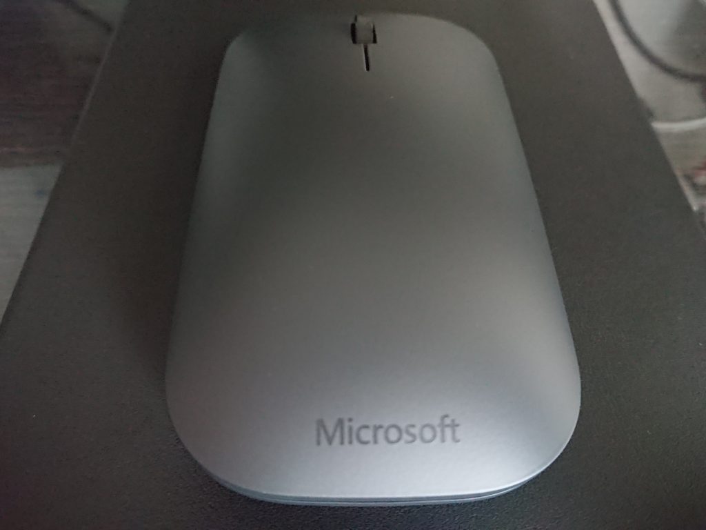 Microsoft Designer Bluetooth Mouseの優れたデザインをチェック